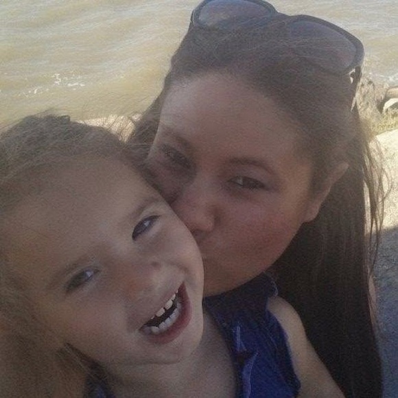 Meet your Posher, Jennie - Picture 1 of 1